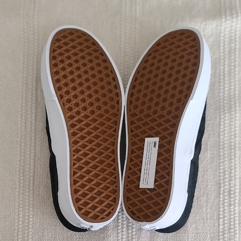 Vans Leather Black Slip-On Sneakers - Picture 8 of 8